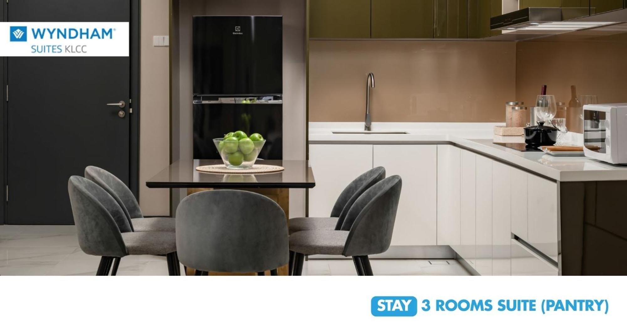 Wyndham Suites Klcc Kuala Lumpur Buitenkant foto 3 Rooms Suite