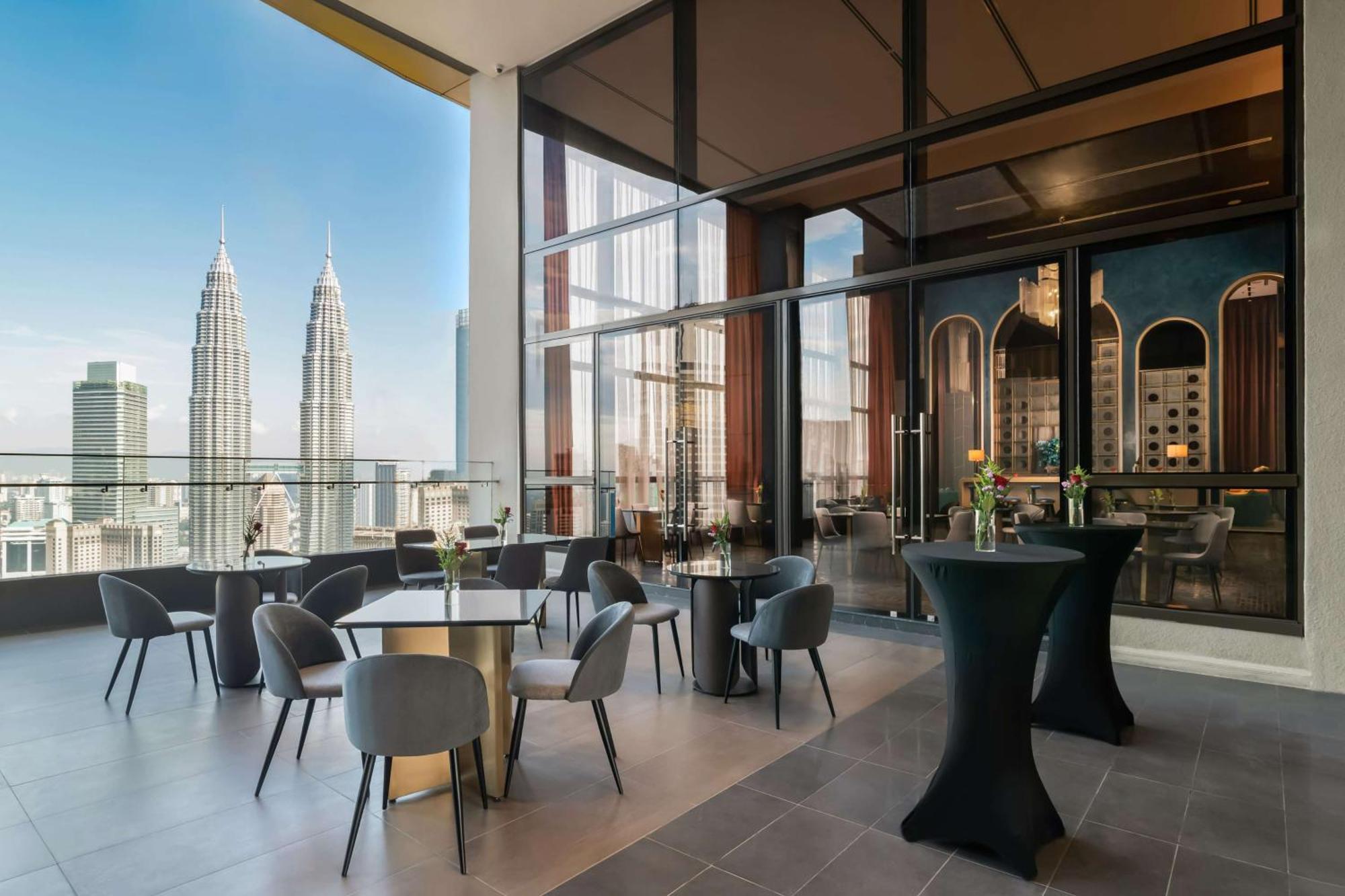 Wyndham Suites Klcc Kuala Lumpur Buitenkant foto The Bar